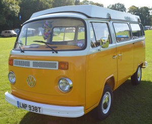 dubs in't dales orange late bay window vw