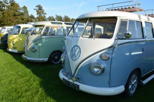 dubs in't dales camper splitscreen bay deluxe green blue yellow