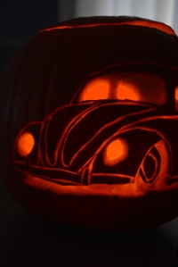pumpkin vw beetle slammed halloween